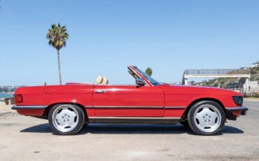 Mercedes-Benz-SL-Class-Cabriolet-1985-7