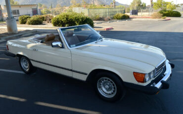 Mercedes-Benz-SL-Class-Cabriolet-1985-9