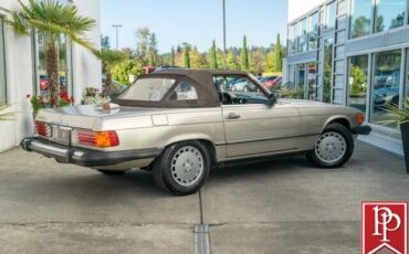 Mercedes-Benz-SL-Class-Cabriolet-1986-10