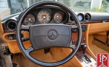 Mercedes-Benz-SL-Class-Cabriolet-1986-17