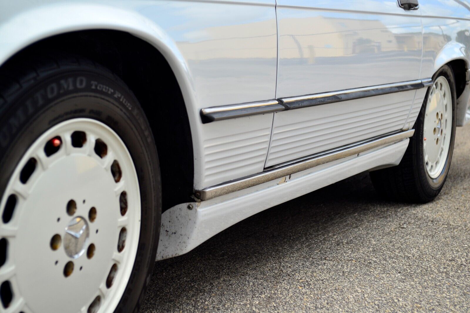 Mercedes-Benz-SL-Class-Cabriolet-1986-36