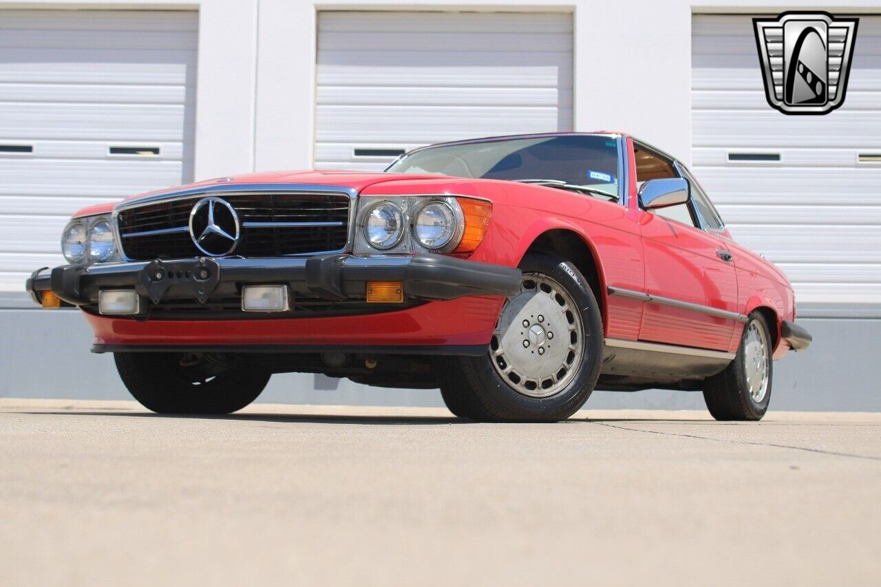 Mercedes-Benz-SL-Class-Cabriolet-1986-4