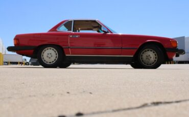 Mercedes-Benz-SL-Class-Cabriolet-1986-8