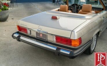 Mercedes-Benz-SL-Class-Cabriolet-1986-8