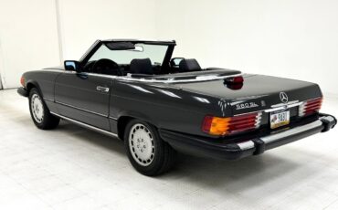 Mercedes-Benz-SL-Class-Cabriolet-1986-8