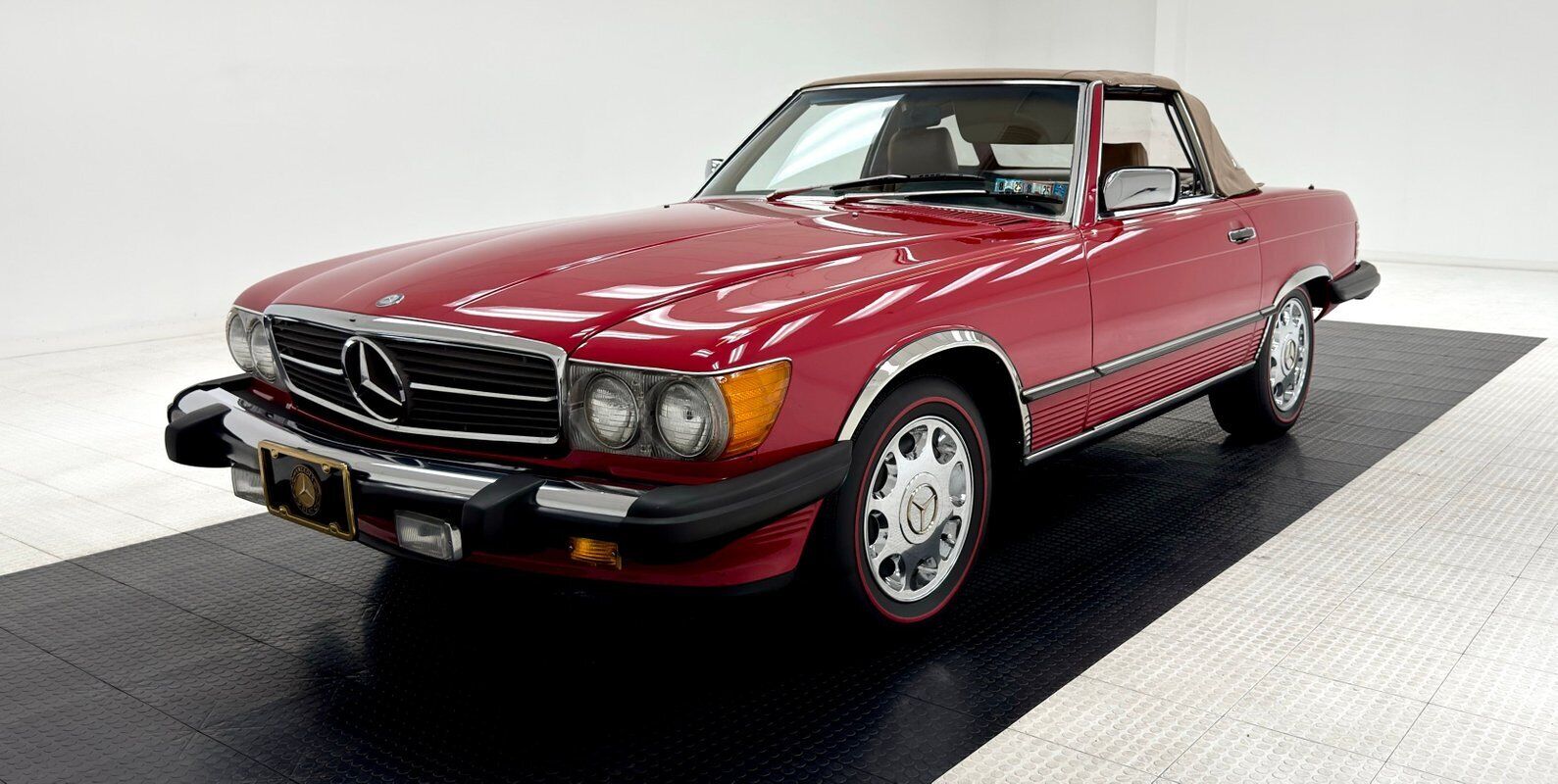 Mercedes-Benz-SL-Class-Cabriolet-1987-1