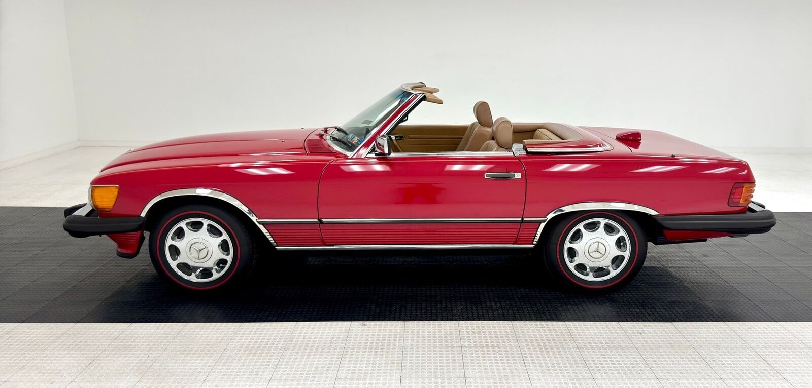 Mercedes-Benz-SL-Class-Cabriolet-1987-5