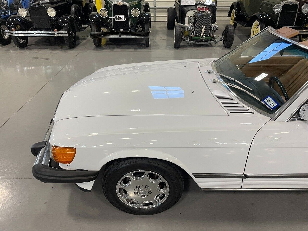 Mercedes-Benz-SL-Class-Cabriolet-1987-6