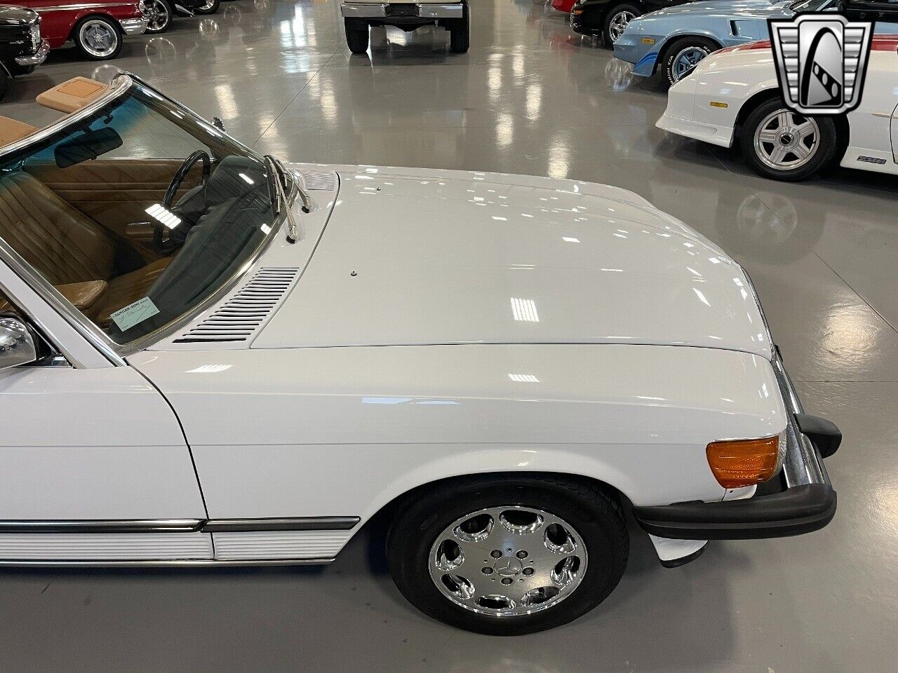 Mercedes-Benz-SL-Class-Cabriolet-1987-7