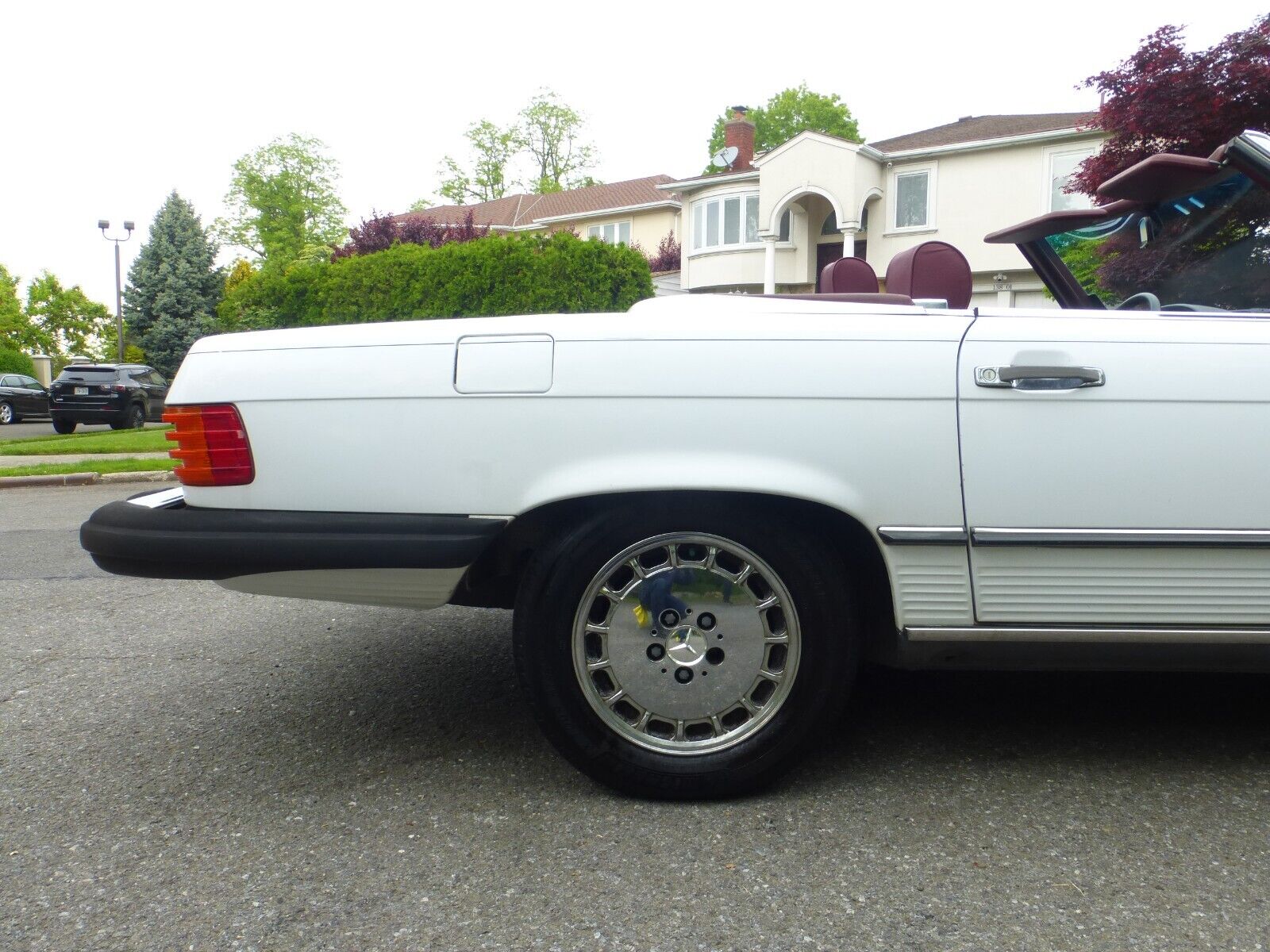 Mercedes-Benz-SL-Class-Cabriolet-1988-11