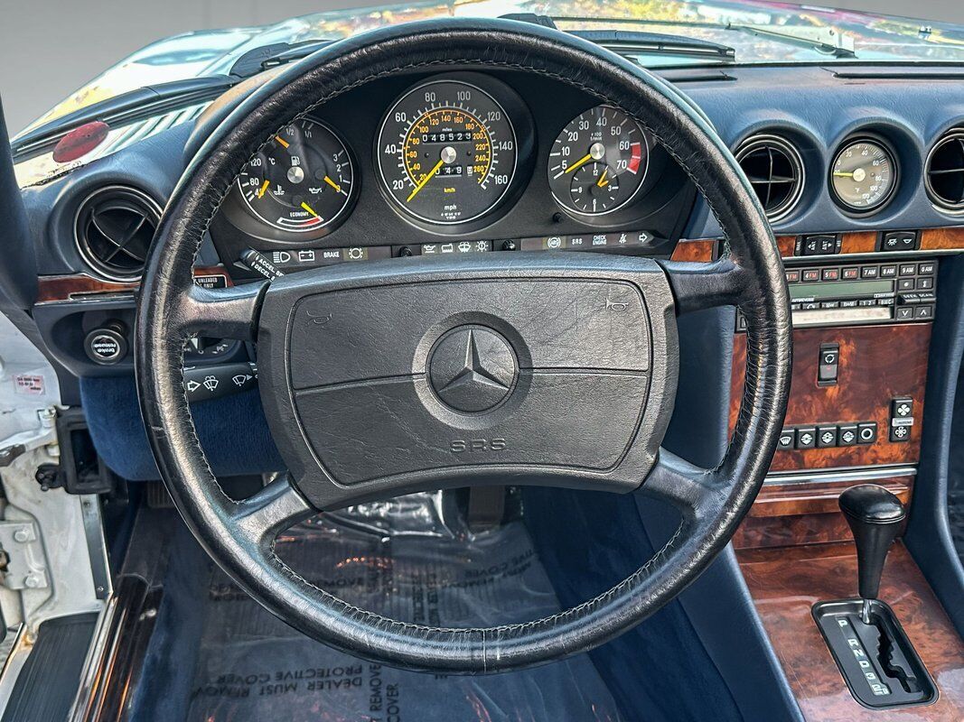 Mercedes-Benz-SL-Class-Cabriolet-1988-11