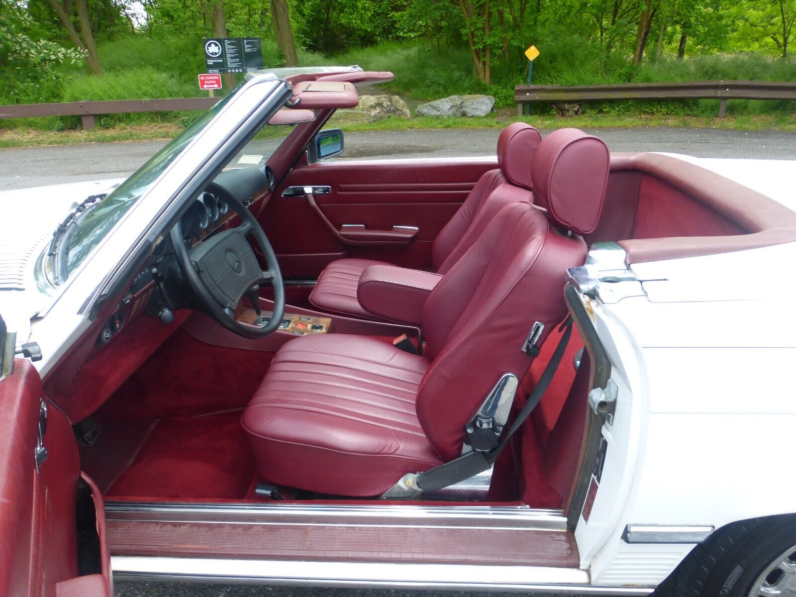 Mercedes-Benz-SL-Class-Cabriolet-1988-15