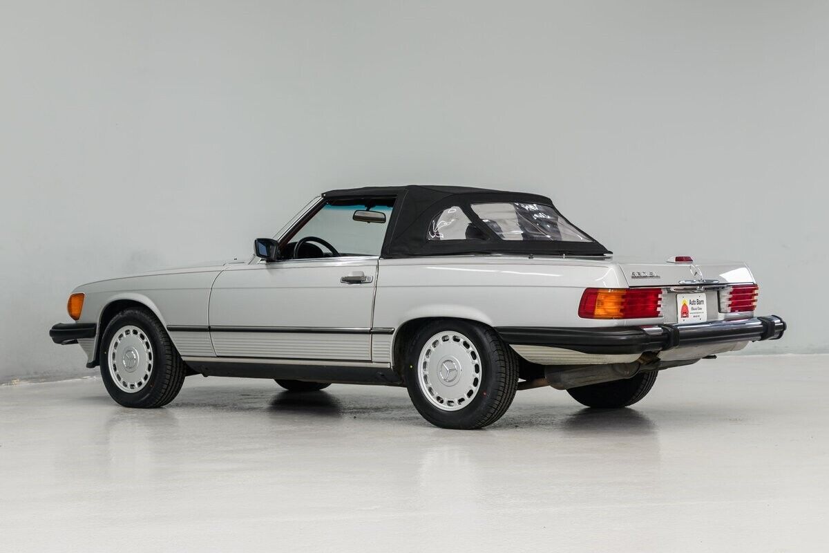 Mercedes-Benz-SL-Class-Cabriolet-1988-4