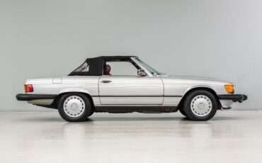 Mercedes-Benz-SL-Class-Cabriolet-1988-9