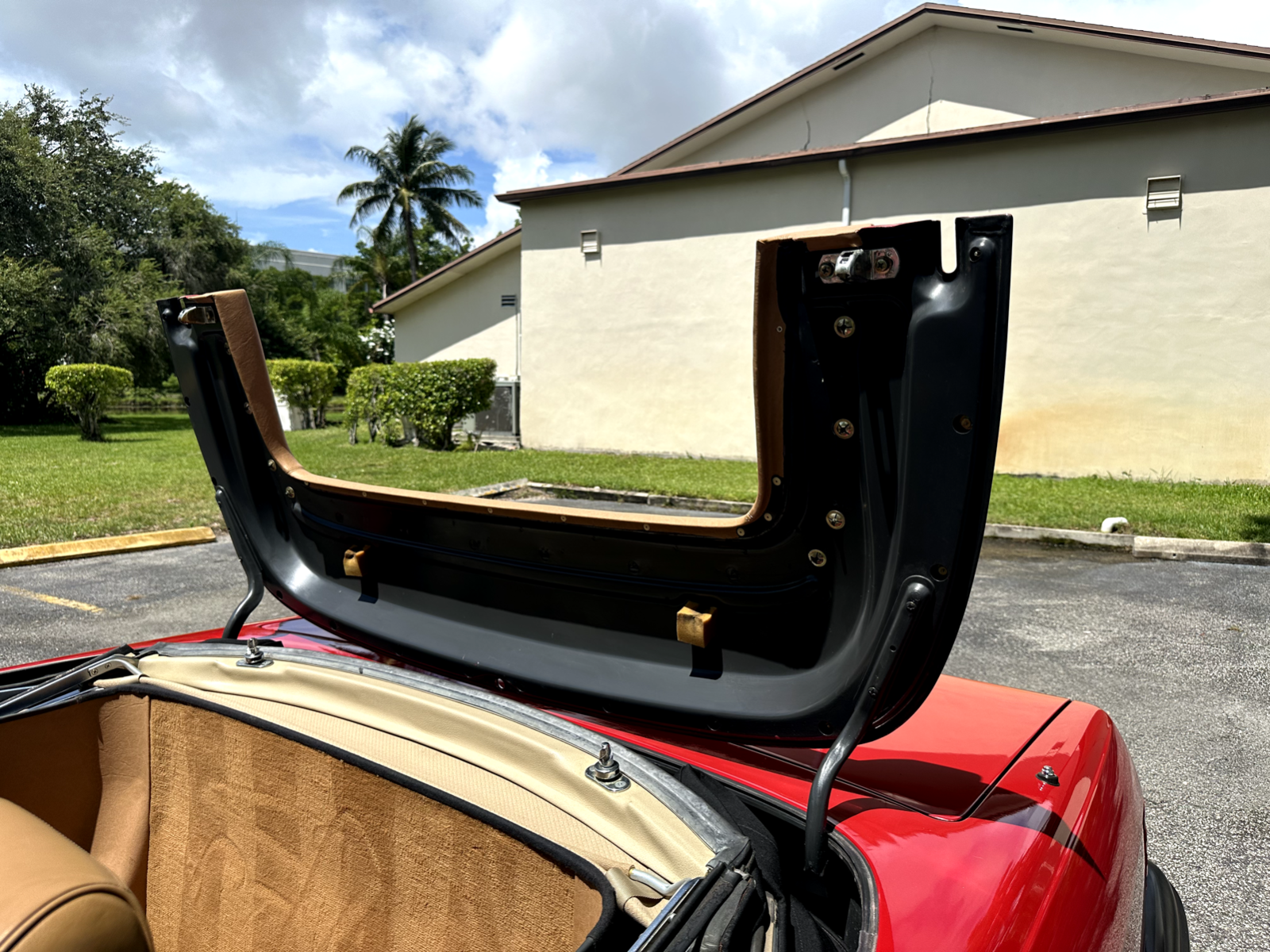 Mercedes-Benz-SL-Class-Cabriolet-1989-10