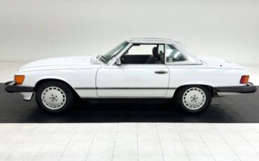 Mercedes-Benz-SL-Class-Cabriolet-1989-3