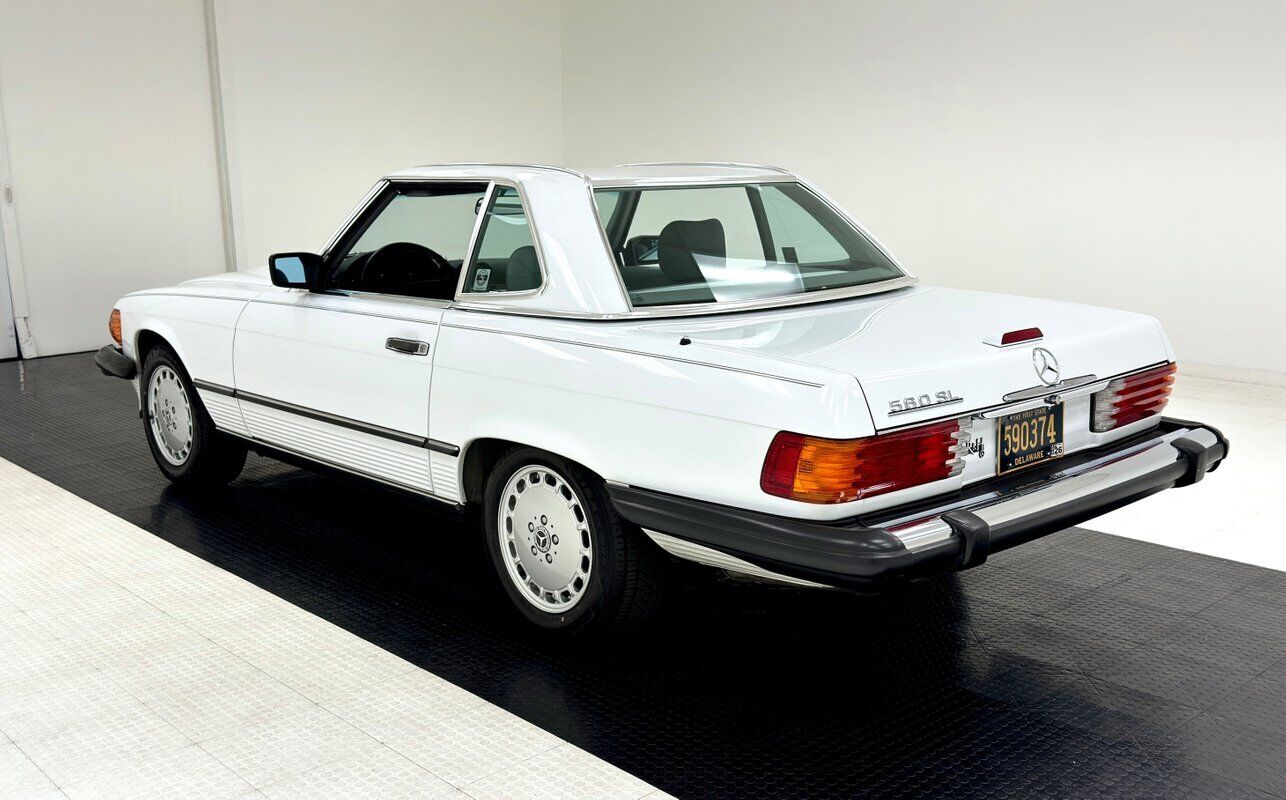 Mercedes-Benz-SL-Class-Cabriolet-1989-6