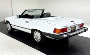 Mercedes-Benz-SL-Class-Cabriolet-1989-8