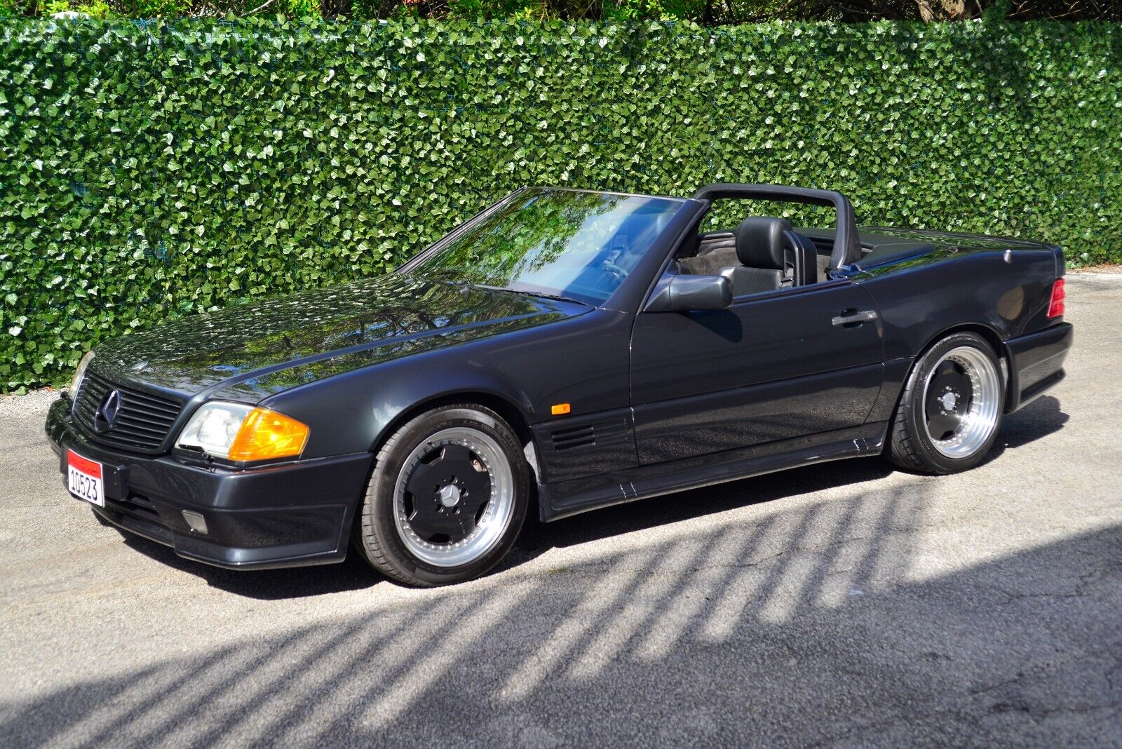 Mercedes-Benz-SL-Class-Cabriolet-1990-19