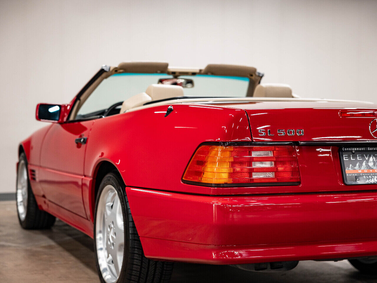 Mercedes-Benz-SL-Class-Cabriolet-1995-35