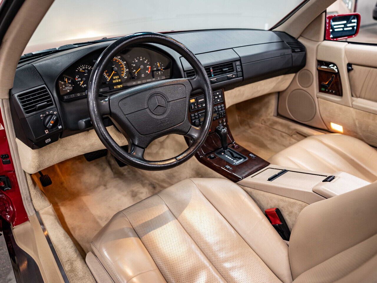 Mercedes-Benz-SL-Class-Cabriolet-1995-5