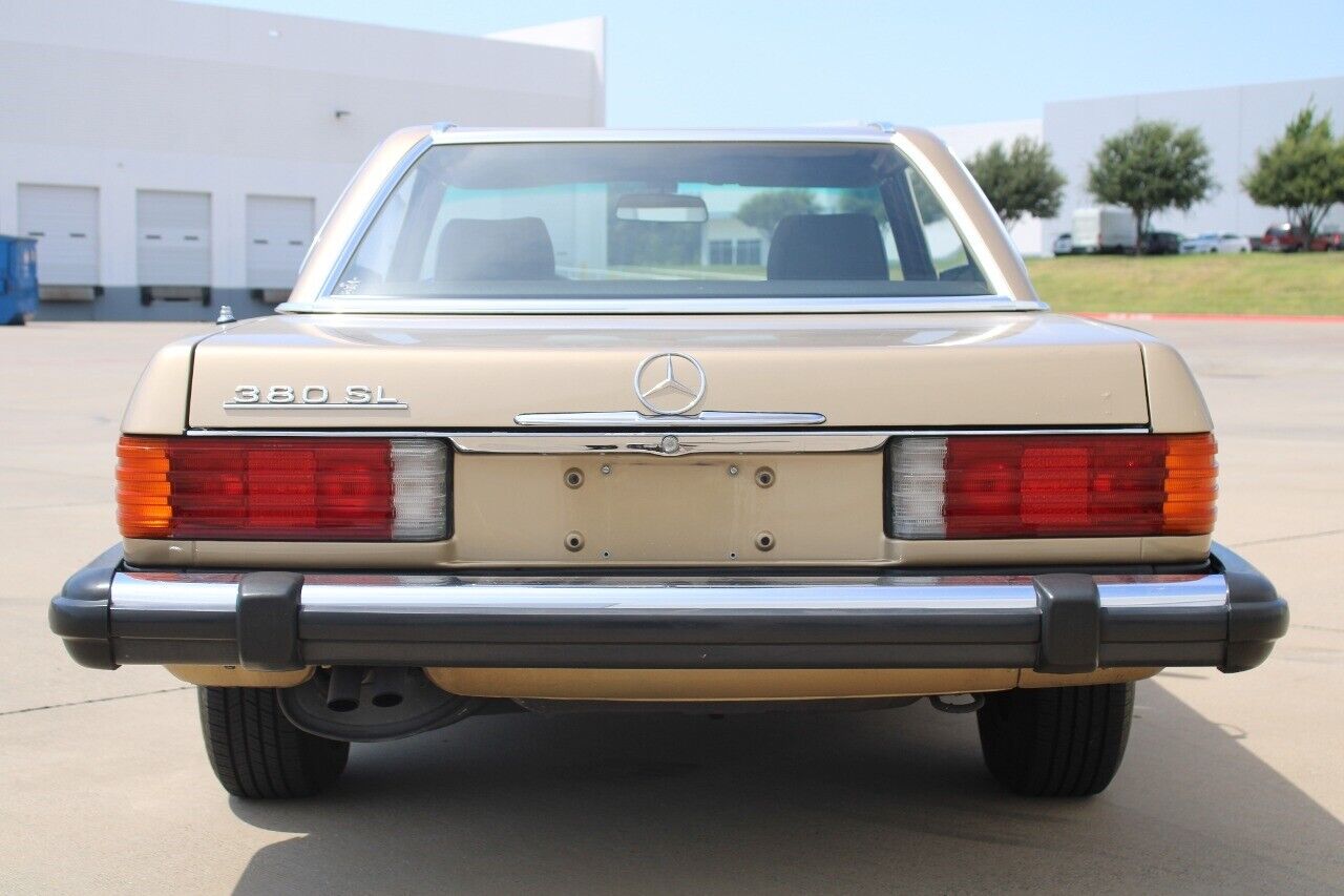 Mercedes-Benz-SL-Class-Coupe-1983-5