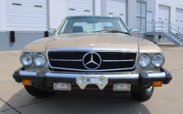 Mercedes-Benz-SL-Class-Coupe-1983-8