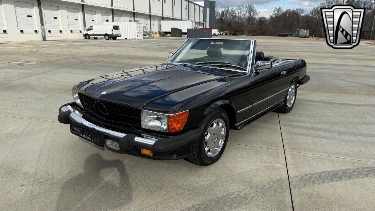 Mercedes-Benz-SL-Class-Coupe-1989-3