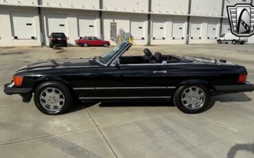 Mercedes-Benz-SL-Class-Coupe-1989-4