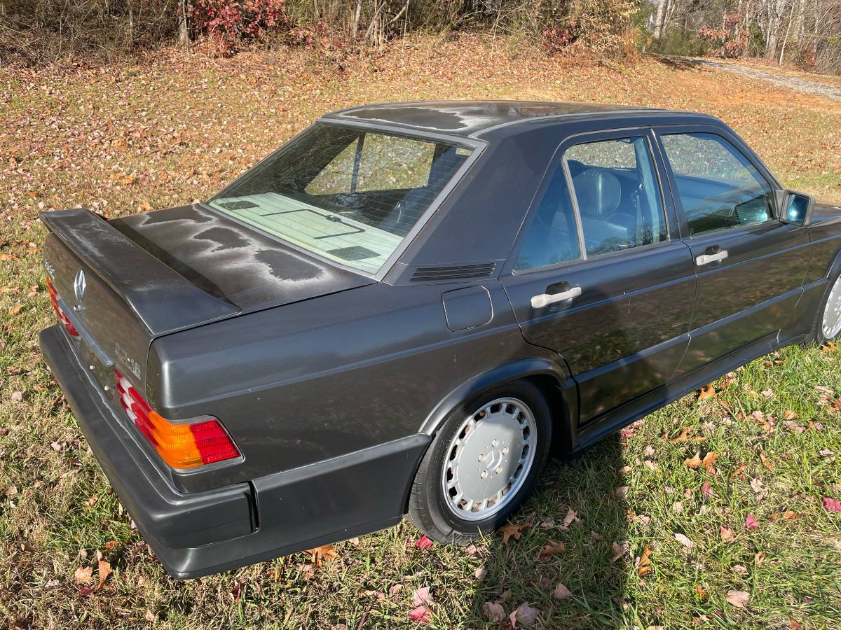 Mercedes-benz-190e-2.3-16-1986-12