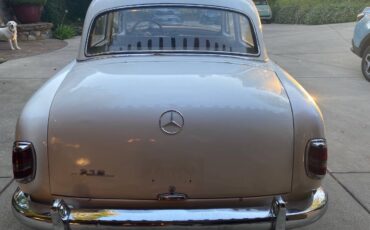 Mercedes-benz-Benz-219-1957-7