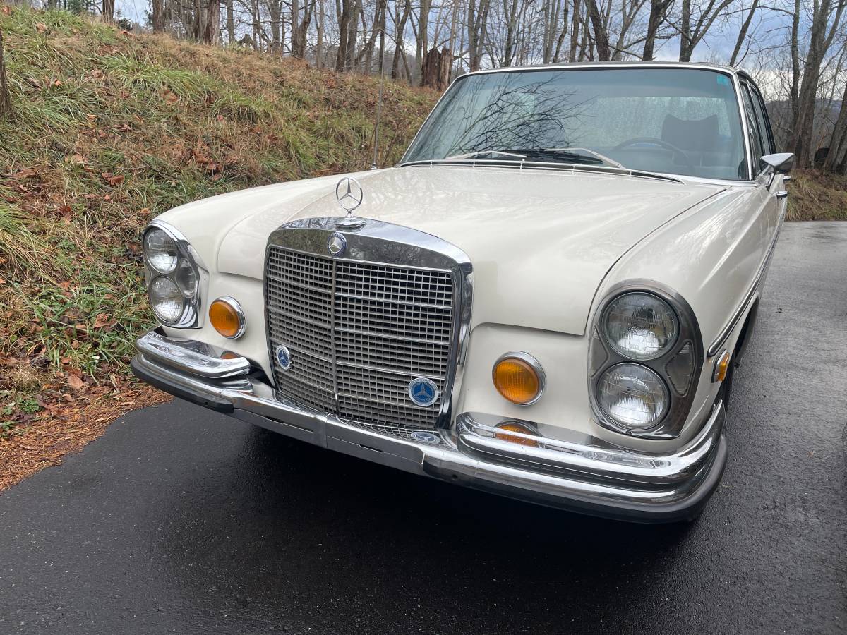 Mercedes-benz-Benz-280sel-4.5-1972