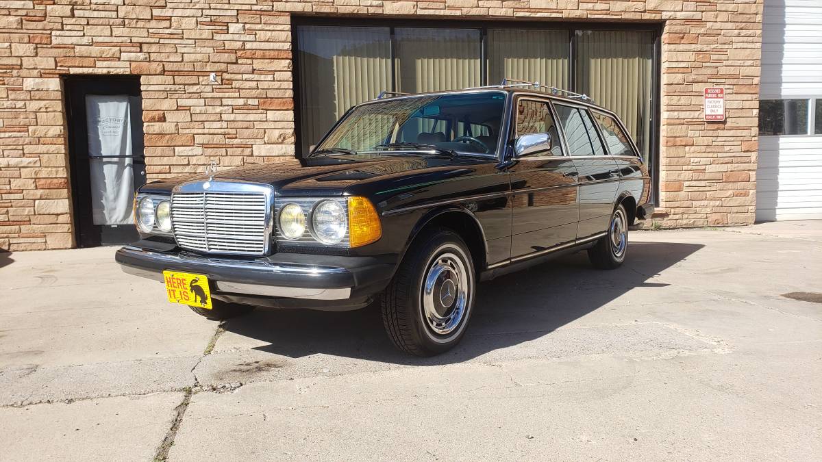 Mercedes-benz-Benz-300-diesel-1984-17