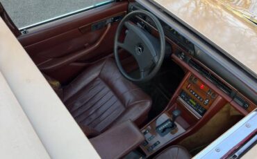 Mercedes-benz-Benz-300sd-diesel-1983-22