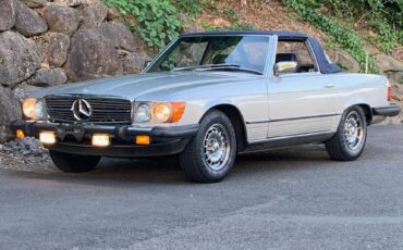 Mercedes-benz-Benz-380-sl-1984-3