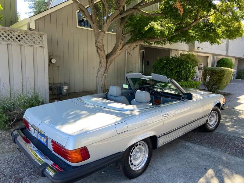 Mercedes-benz-Benz-380sl-1983-4