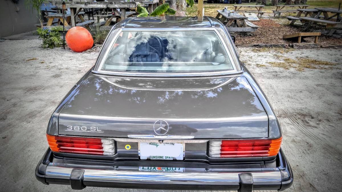 Mercedes-benz-Benz-380sl-1985-2