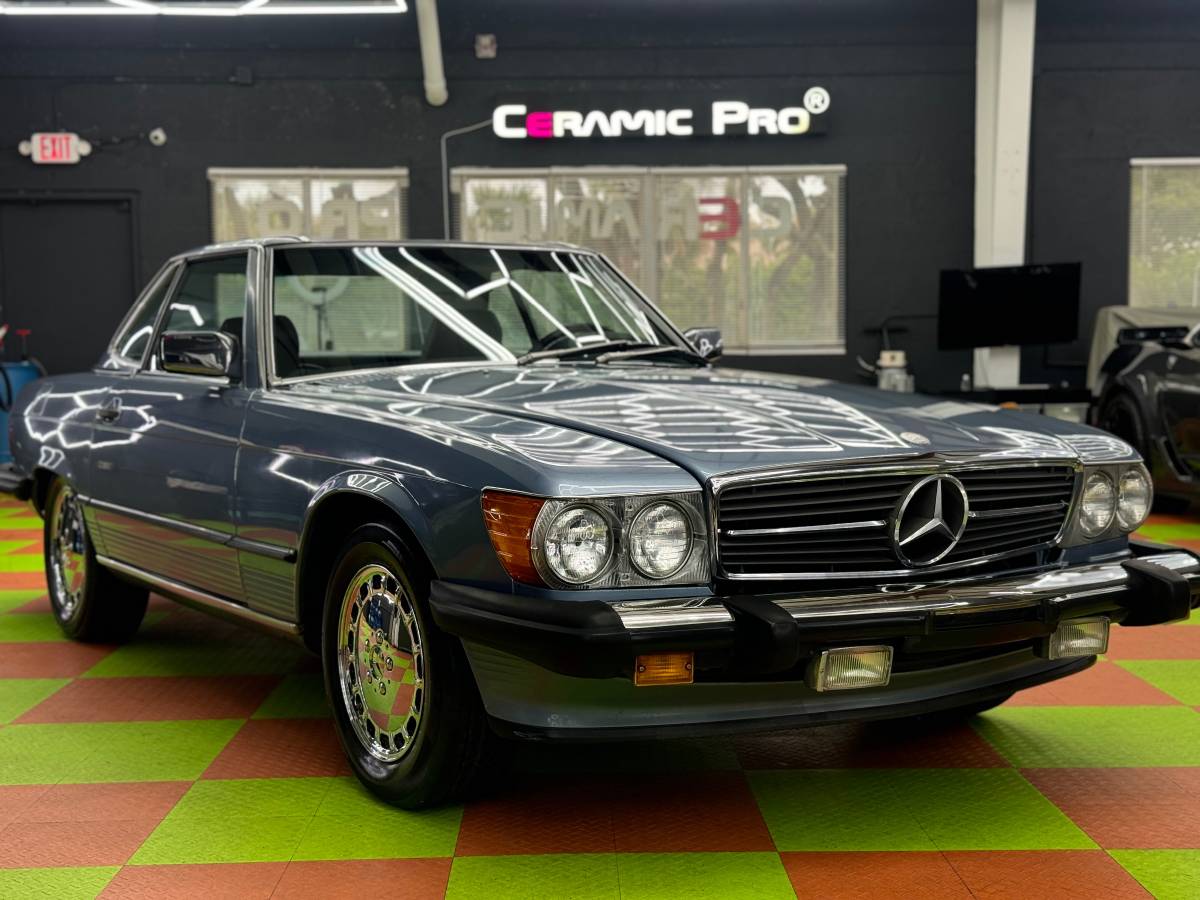 Mercedes-benz-Benz-560sl-1986-18