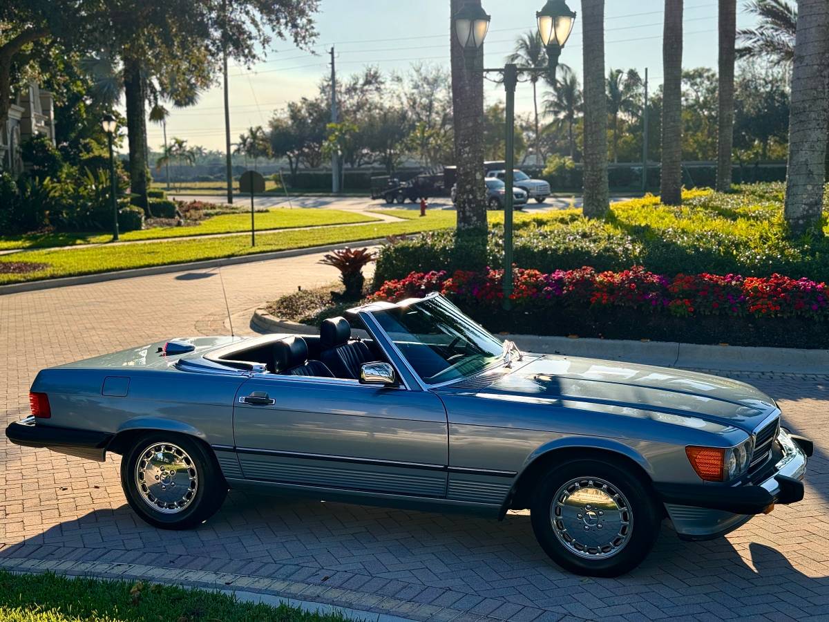 Mercedes-benz-Benz-560sl-1986