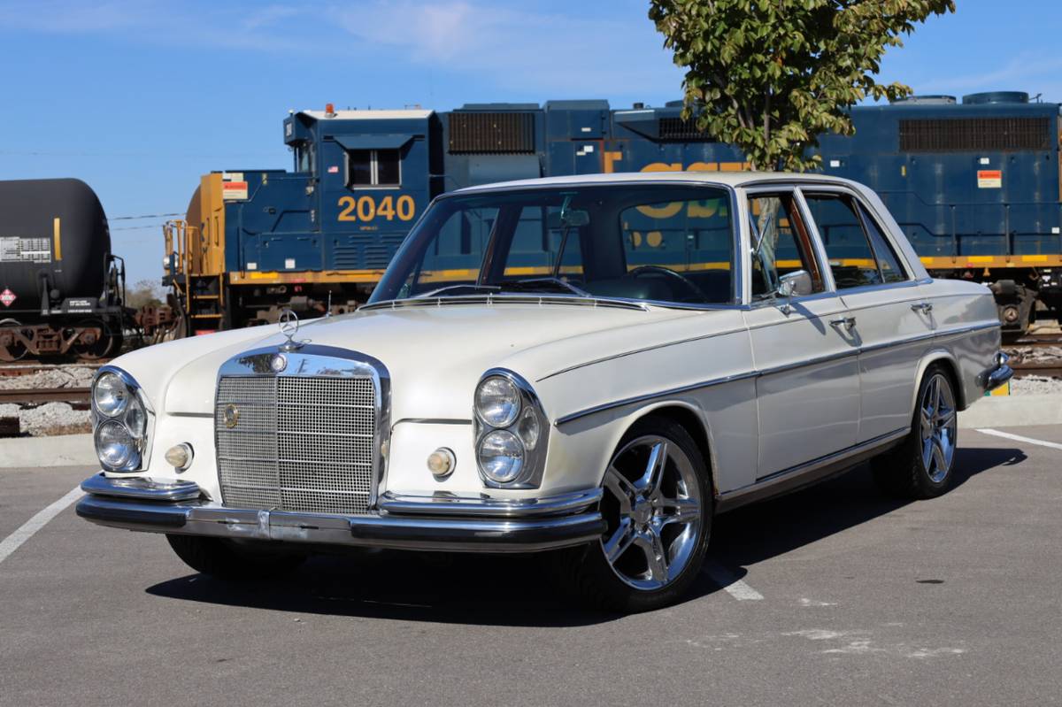 Mercedes-benz-benz-250s-1967-1