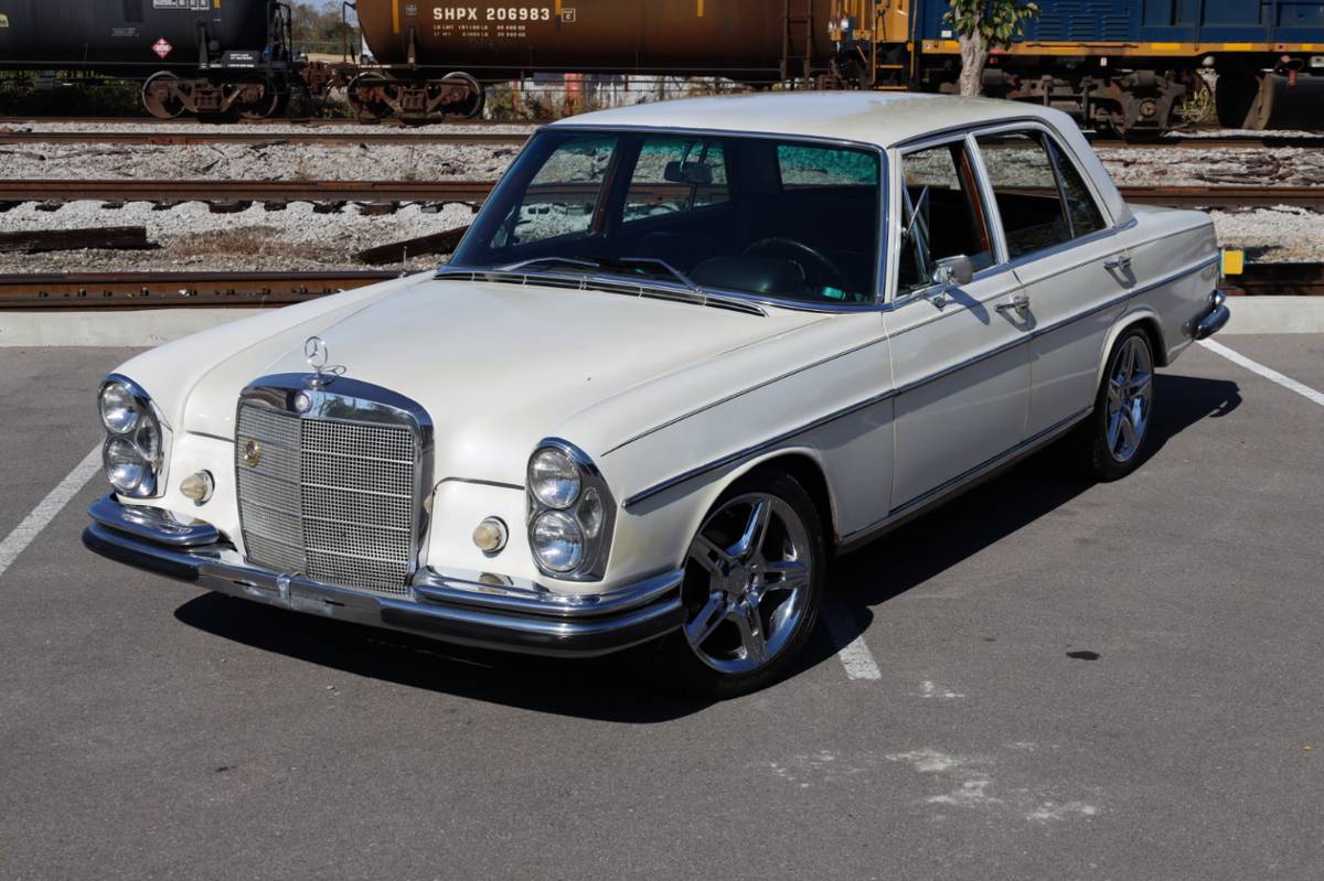 Mercedes-benz-benz-250s-1967-11