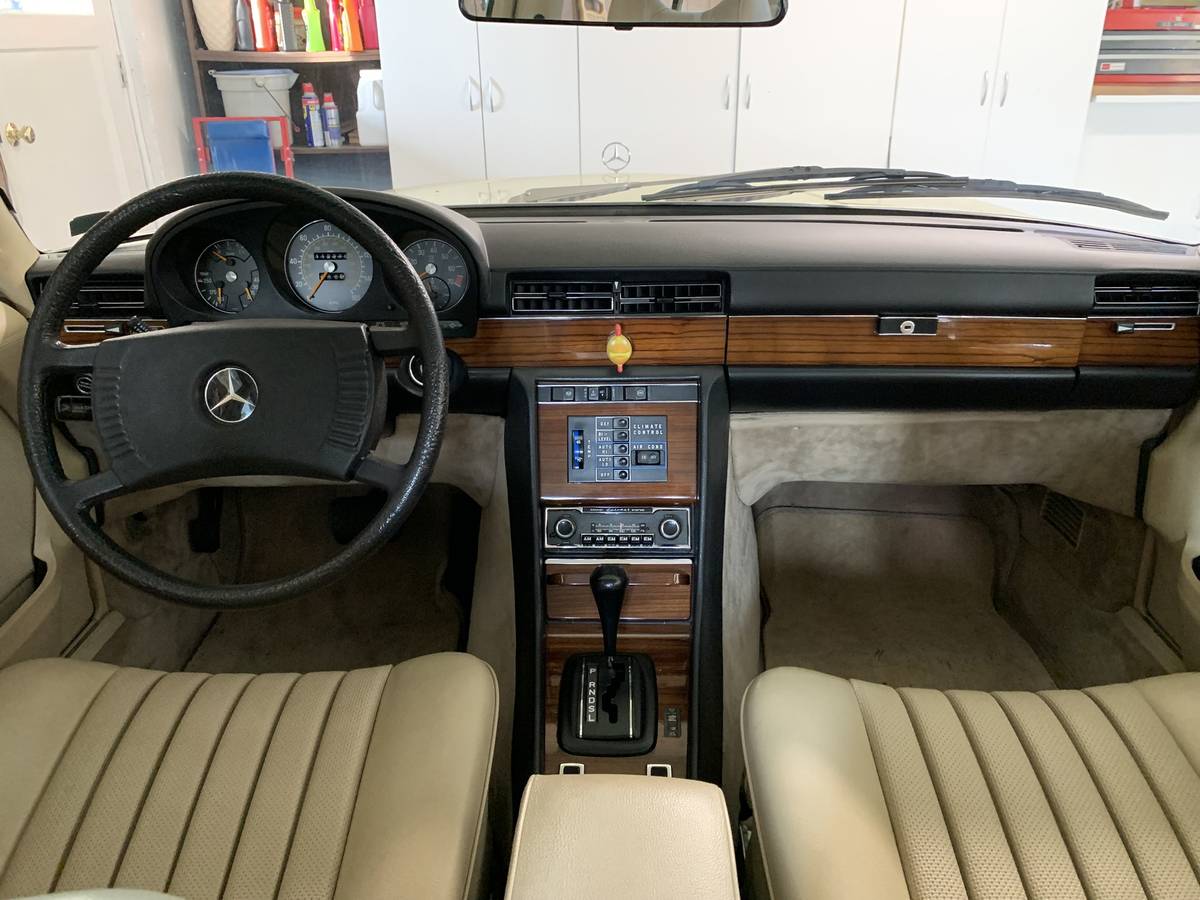 Mercedes-benz-benz-280se-1979-12