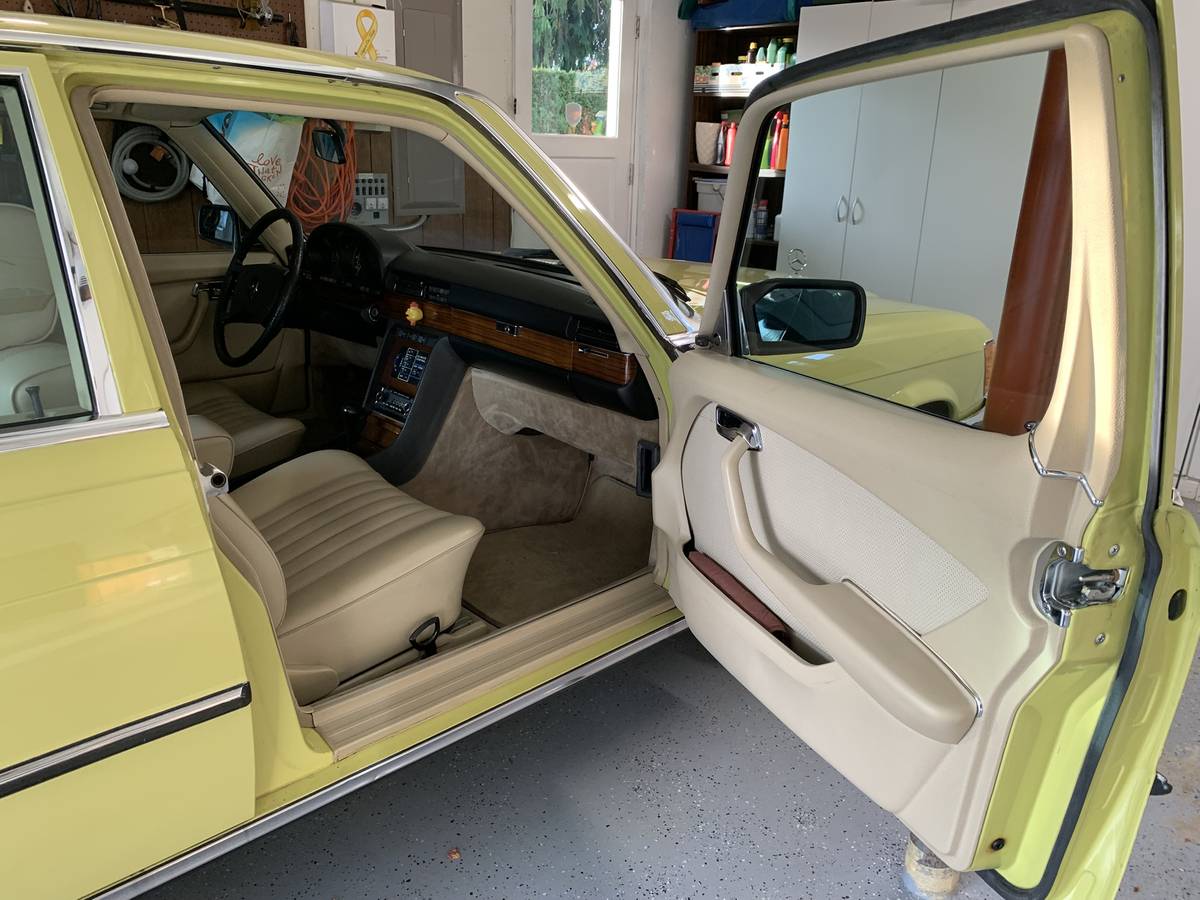 Mercedes-benz-benz-280se-1979-6