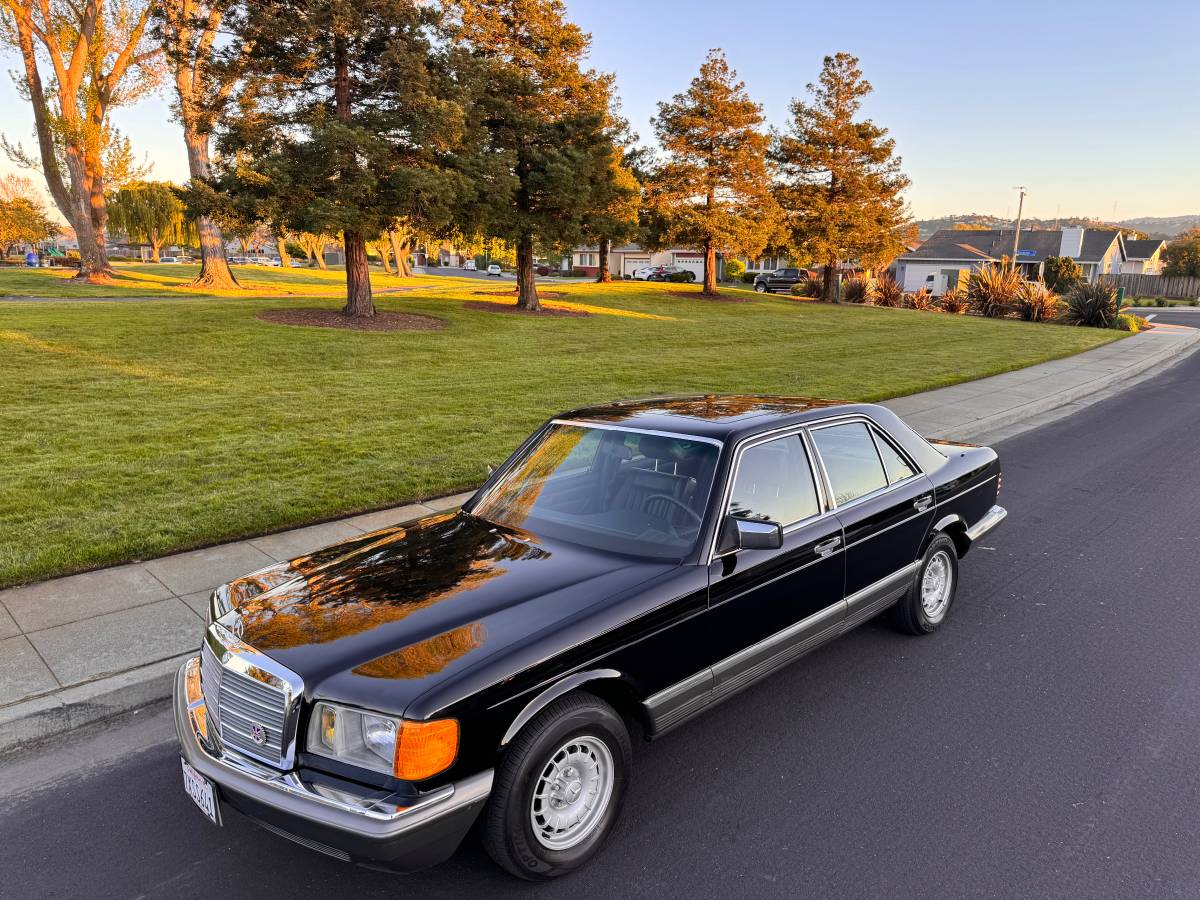 Mercedes-benz-benz-380se-1985-10