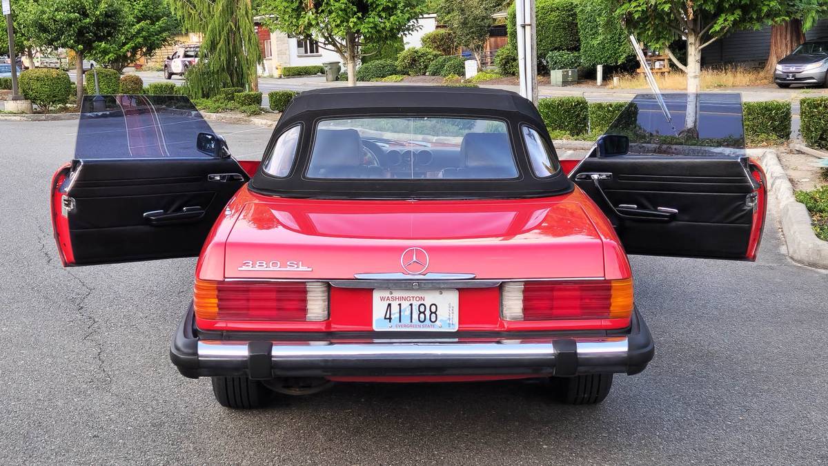 Mercedes-benz-benz-380sl-1984-3