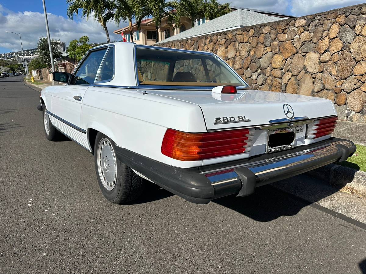 Mercedes-benz-benz-560-sl-1987-3