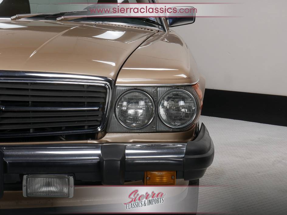 Mercedes-benz-benz-560-sl-1988-4