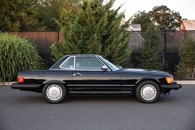 Mercedes-benz-benz-560-sl-1989-5