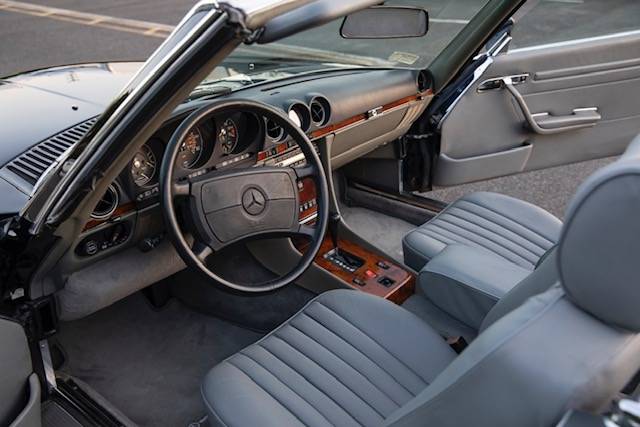 Mercedes-benz-benz-560-sl-1989-9