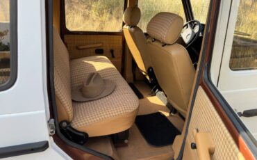 Mercedes-benz-benz-g-class-diesel-1983-4